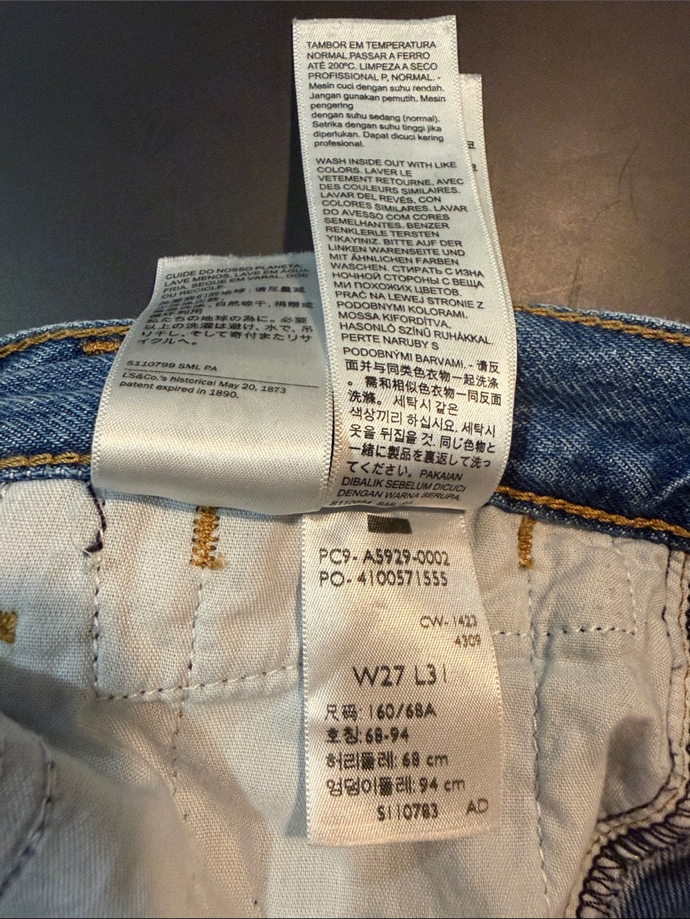 NWOT - Levi's '94 Baggy Wide-Leg Jeans - Size 27 - Medium Indigo Wash - Picture 9 of 12